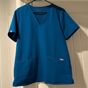 Scrub top